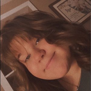 Meet your Posher, Laci